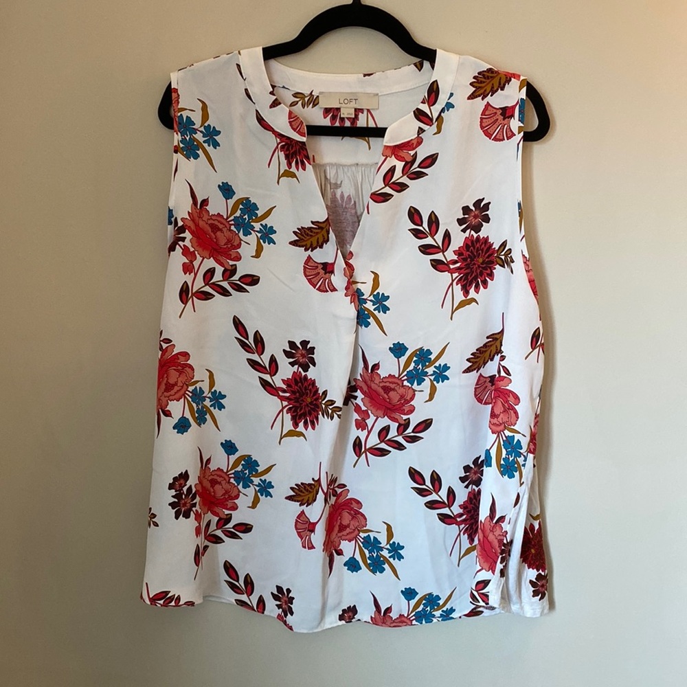 Ann Taylor Loft floral shell